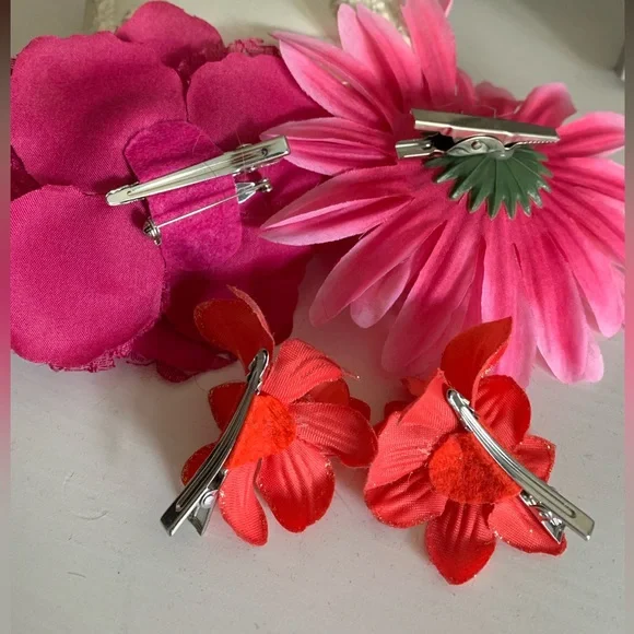 Hair Flower Bundle! 🌸 - Picture 2 of 2